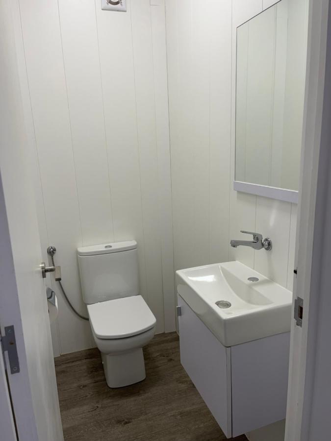 Apartamento En La Playa. Free Parking. Free Wifi L'Escala Exterior photo
